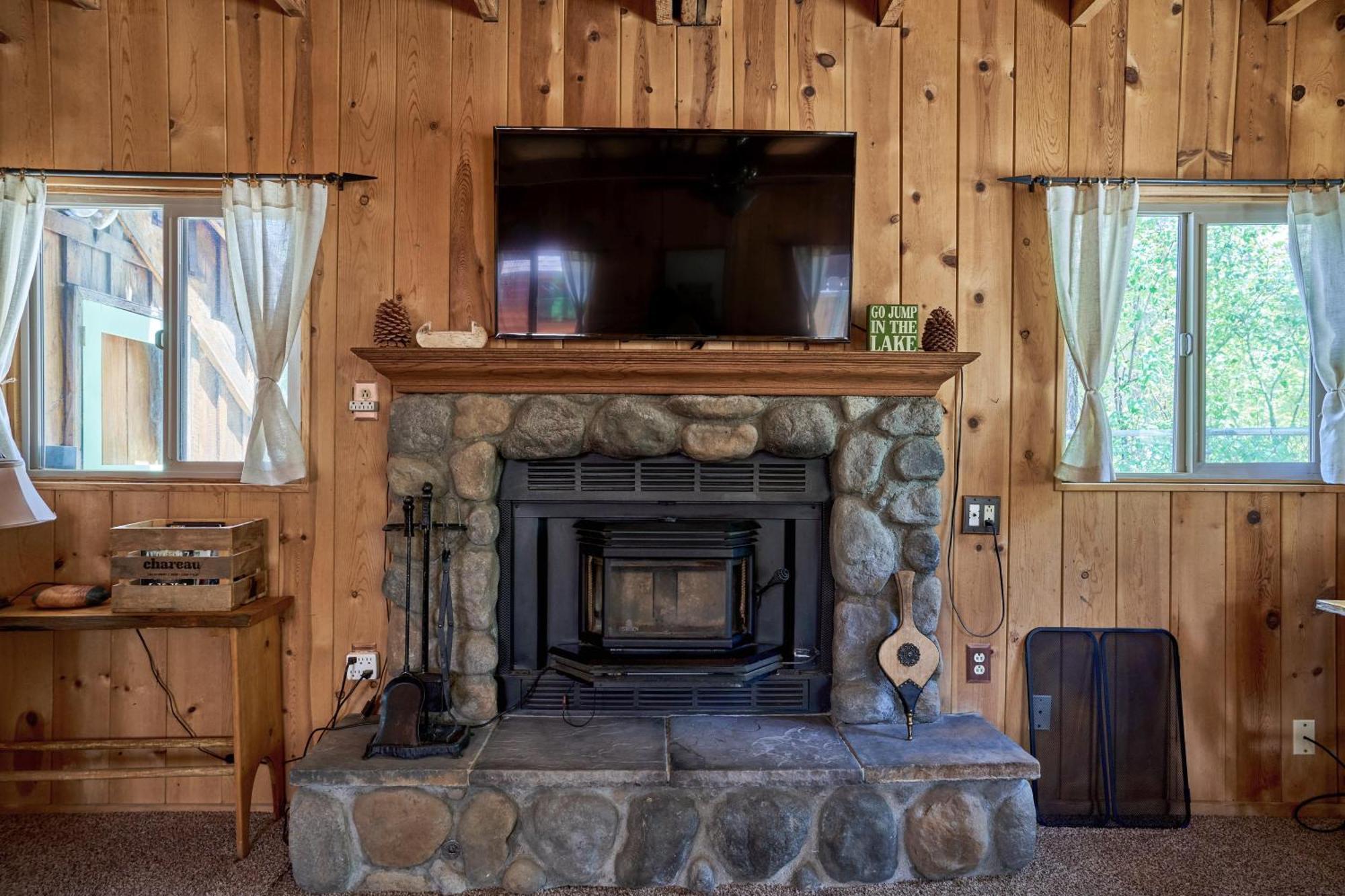 Charming Big Bear Cabin Big Bear City Exterior foto